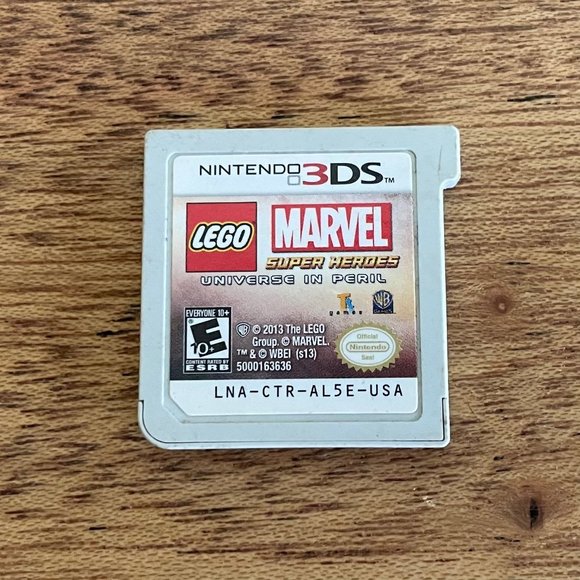 Nintendo 3DS Lego Marvel Super Heroes Universe in Peril - Picture 1 of 2